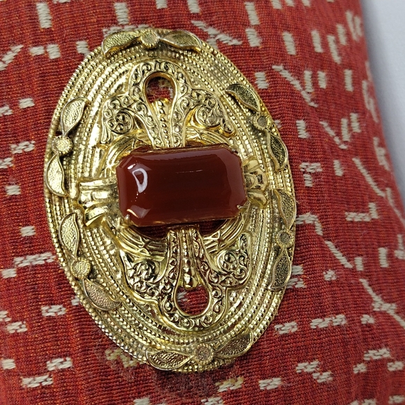 Clutch there is a small glue spot cant hardly see it but it is there - Picture 3 of 5